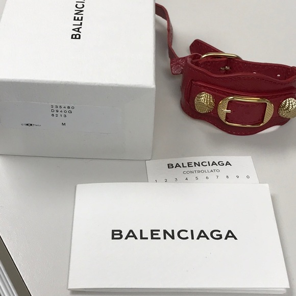 Balenciaga Classic Buckle Red Leather Bangle - Picture 5 of 7